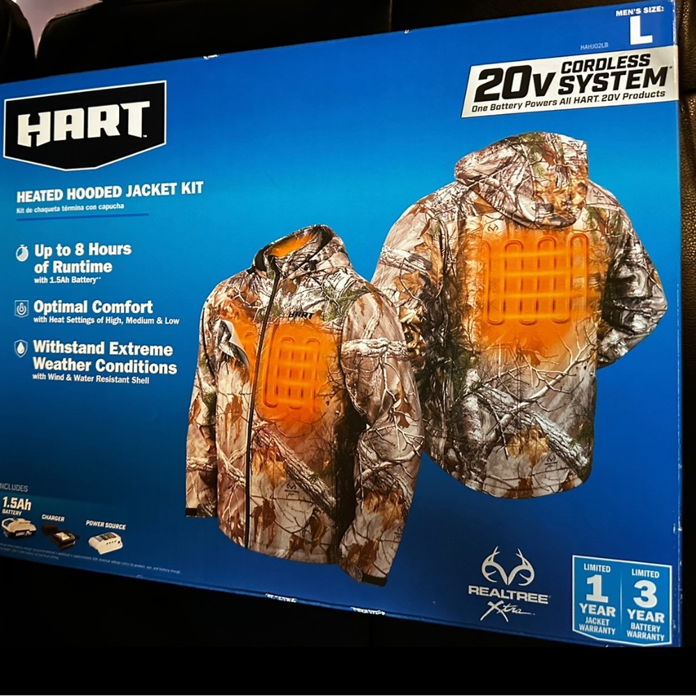 HART Heated Jacket Realtree Hunting Jacket - Camo, Large.  NEW IN BOX